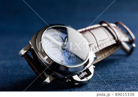 luxury men watch 89015336