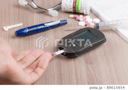 blood glucose meter 89015654