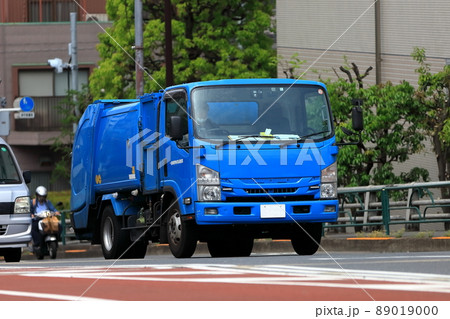 塵芥車 (ゴミ収集車)  イメージ 89019000