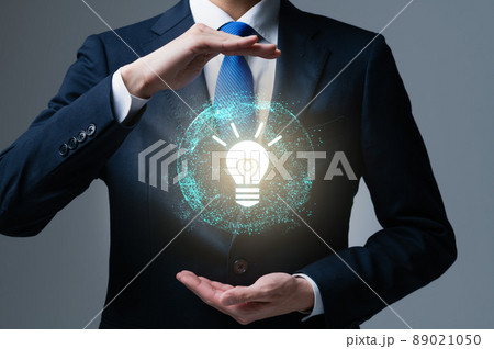 若いビジネスマン（パーツ）　閃き・イノベーションイメージ 89021050
