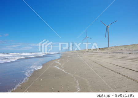 海沿いの風力発電/波崎ウインドファーム(茨城県神栖市) 海沿いの風力発電/波崎ウインドファーム(茨城県神栖市) 89021295