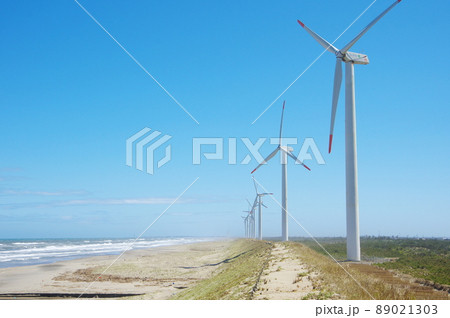 海沿いの風力発電／波崎ウインドファーム（茨城県神栖市） 89021303