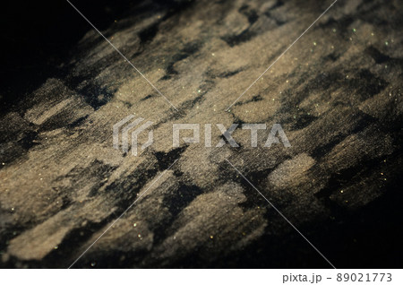 金粉で描く筆の和風テクスチャ 89021773