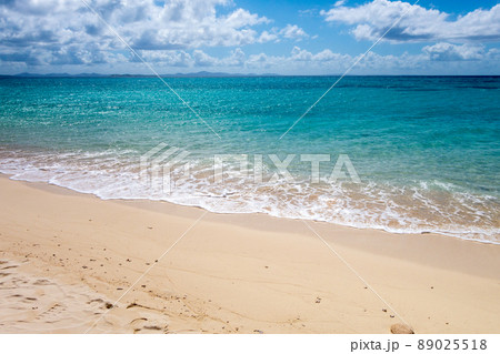 沖縄　伊江島　イシャラ浜 89025518