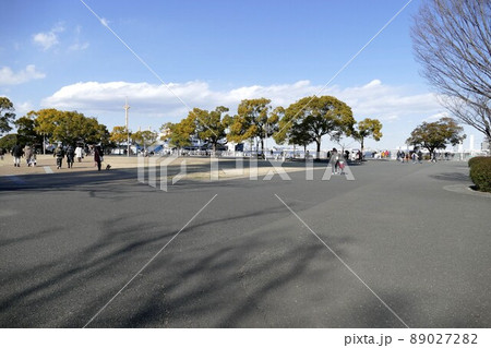 横浜市中区山下町 山下公園(やましたこうえん)風致公園 石の広場 お祭り広場 芝生広場 中央広場 等 横浜市中区山下町 山下公園(やましたこうえん)風致公園 石の広場 お祭り広場 芝生広場 中央広場 等 89027282