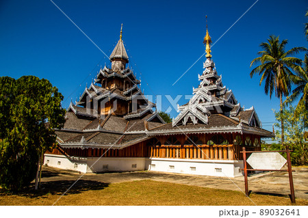 Wat Hua Wiang temple in Mae Hong Son, Thailand 89032641