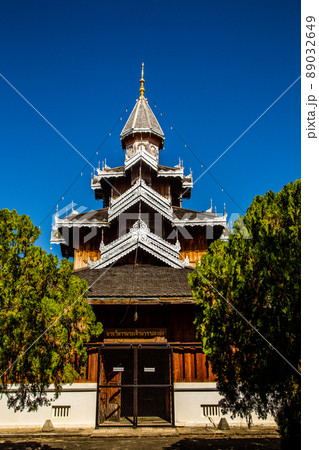 Wat Hua Wiang temple in Mae Hong Son, Thailand 89032649