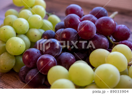 ぶどう三種 ハニービーナス 巨峰 常陸青龍 ぶどう三種 ハニービーナス 巨峰 常陸青龍 89033904