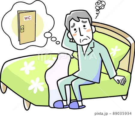 トイレに行きたくて目が覚めてしまうシニア男性 トイレに行きたくて目が覚めてしまうシニア男性 89035934