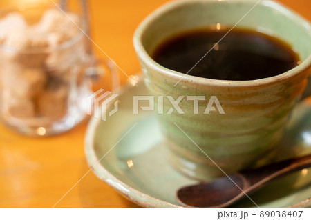 コーヒーと角砂糖 89038407