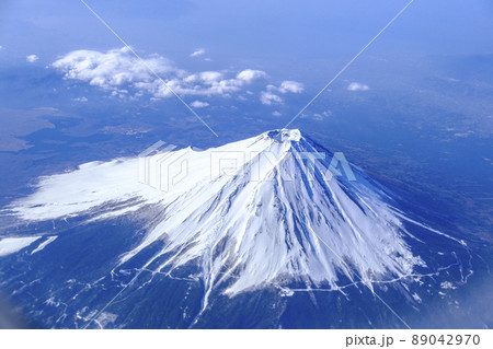 飛行機からの富士山 飛行機からの富士山 89042970
