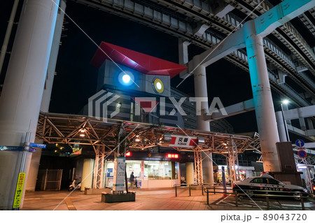 千葉市 夜の千葉駅前交番 89043720