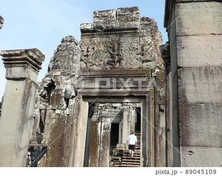 カンボジア アンコールトム遺跡 バイヨン寺院アプサラダンス 89045109