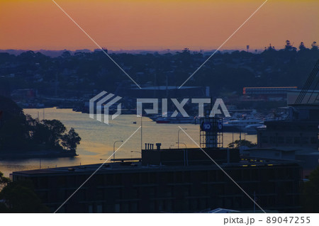 シドニー・ブラックワトル湾付近のサンセット シドニー・ブラックワトル湾付近のサンセット 89047255