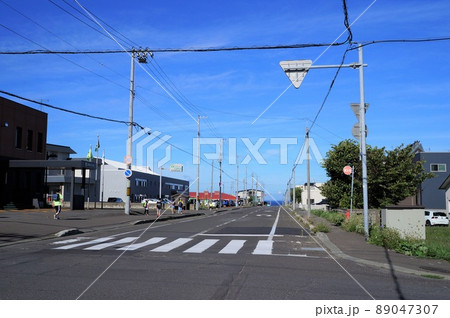 留萌の町並み　登校風景 89047307