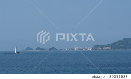 高島と海に浮かぶ灯台【日本・長崎】 高島と海に浮かぶ灯台【日本・長崎】 89051683