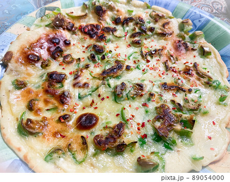 韓国家庭の味・コチュブチンゲ(青唐辛子のチヂミ) 韓国家庭の味・コチュブチンゲ(青唐辛子のチヂミ) 89054000