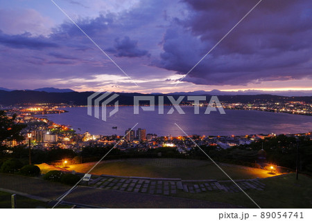 長野県・諏訪湖夜景 長野県・諏訪湖夜景 89054741