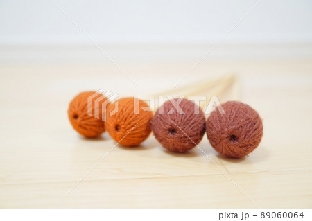 打楽器を演奏するマレット 打楽器を演奏するマレット 89060064