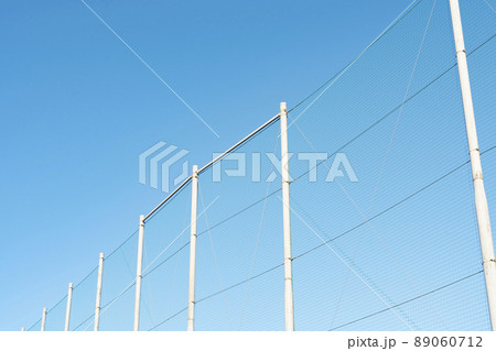 青春　防球ネット　スポーツ　青空 89060712