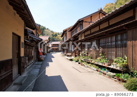 〈島根県〉世界遺産 石見銀山　大森の町並み 89066273