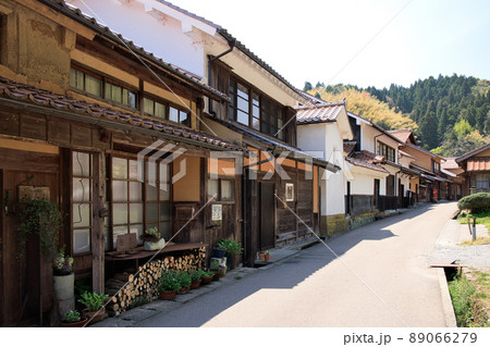〈島根県〉世界遺産 石見銀山　大森の町並み 89066279