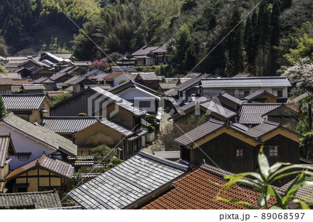 石見銀山大森町並み 島根県大田市 石見銀山大森町並み 島根県大田市 89068597