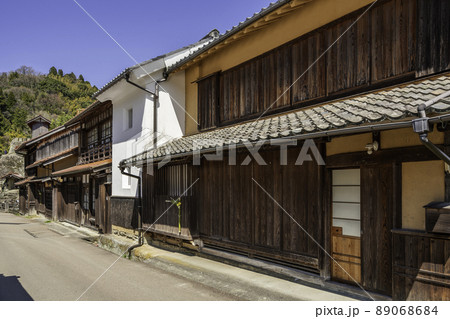 石見銀山大森町並み　島根県大田市 89068684