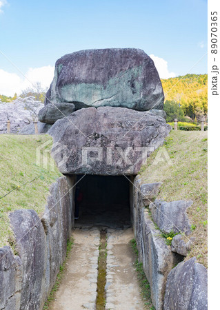 石舞台古墳の横穴式石室 89070365