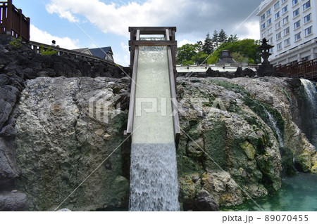 群馬の観光地　名所　草津温泉の風景 89070455