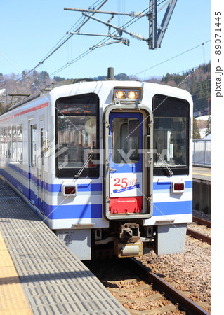 北越急行ほくほく線 HK100形 （25周年記念ヘッドマーク有） 89071445