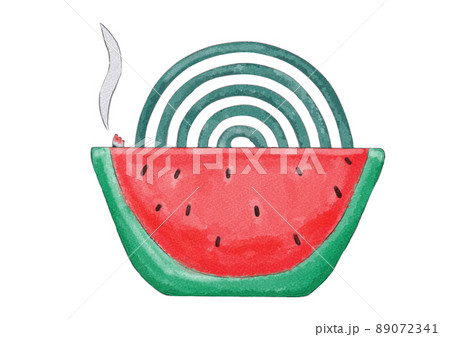 火のついたスイカ模様ホルダー入り蚊取り線香の正面向きイラスト（水彩風） 89072341