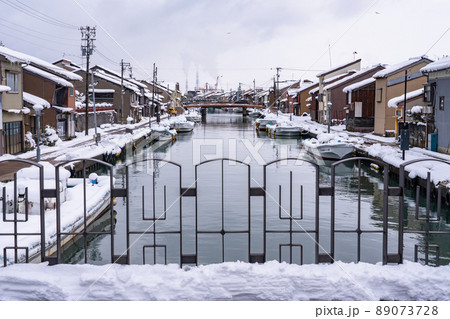 《富山県》雪景色の内川・日本のベニス 《富山県》雪景色の内川・日本のベニス 89073728