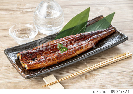 鰻の蒲焼き 89075321