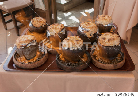 トルコの壷焼き料理 89076946