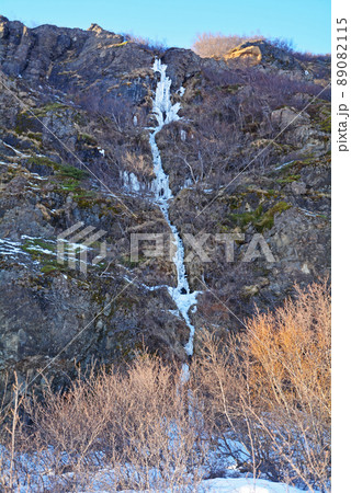 アイスランド、ヴァトナヨークトル国立公園、スカフタフェルの氷柱 アイスランド、ヴァトナヨークトル国立公園、スカフタフェルの氷柱 89082115