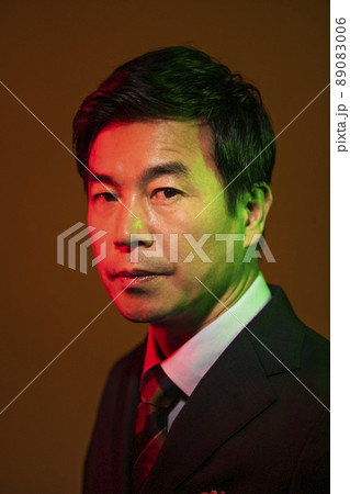 50代ビジネスマン 89083006
