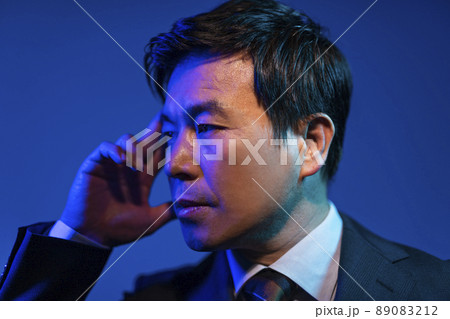 50代ビジネスマン 89083212