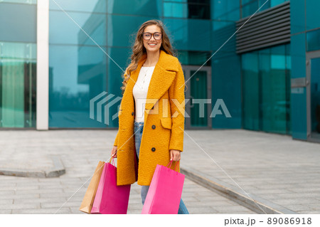 business woman Caucasian female business person business woman Caucasian female business person 89086918