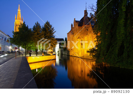 Bruges, Belgium night scene on the Rozenhoedkaai River 89092130