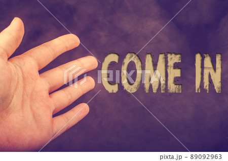 Hand making come in  gesture 89092963