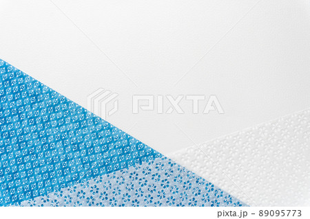 青い友禅和紙と透かし和紙の背景 89095773