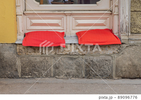 Two Red Pillows Street Two Red Pillows Street 89096776