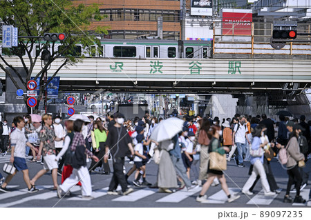 日本の東京都市景観 XE、新たな変異株の脅威…、渋谷は脅威の人流。第7波…悪夢再び…＝4月25日 89097235
