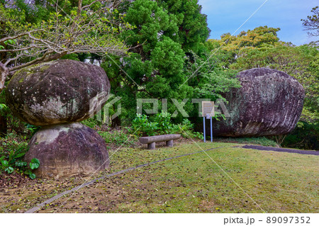 川平の巨石群 89097352