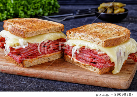 reuben sandwich with corned beef, top view 89099287