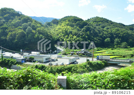 2021年、山陽本線の広島駅から白市駅までの車窓と周辺の風景 89106215