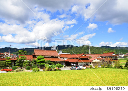 2021年、山陽本線の広島駅から白市駅までの車窓と周辺の風景 89106250
