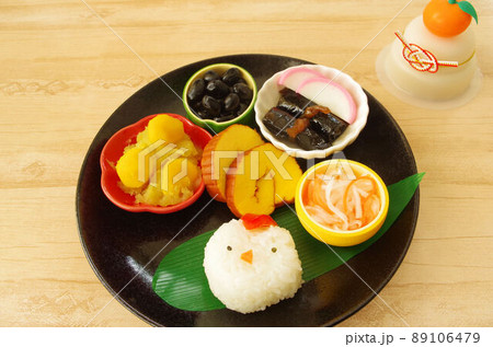 とりのおにぎりとおせち とりのおにぎりとおせち 89106479