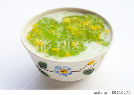 Corn with tapioca pearls in coconut milk Corn with tapioca pearls in coconut milk 89110270